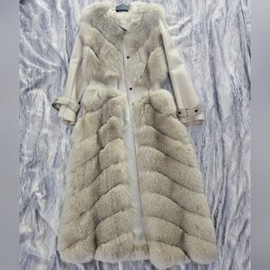Elegant Cream Fur-Trimmed Women's Coat